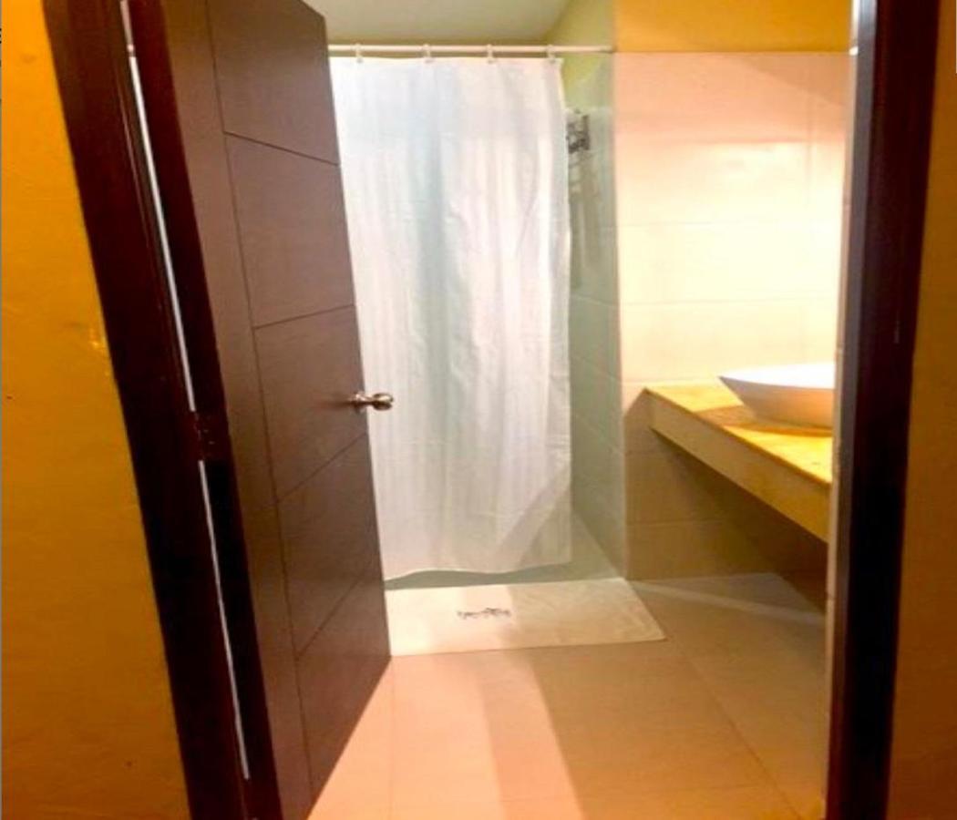 Breathing Earth - Rooms And Pool Kolkata Exterior photo