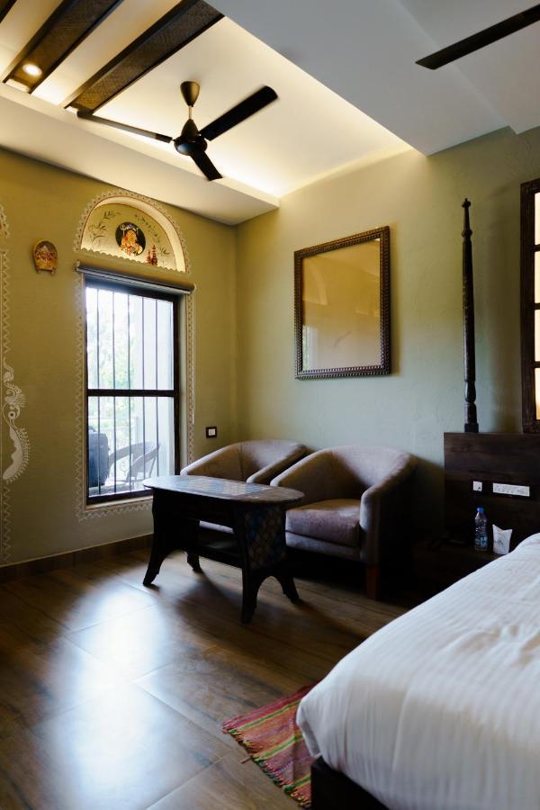 Breathing Earth - Rooms And Pool Kolkata Exterior photo