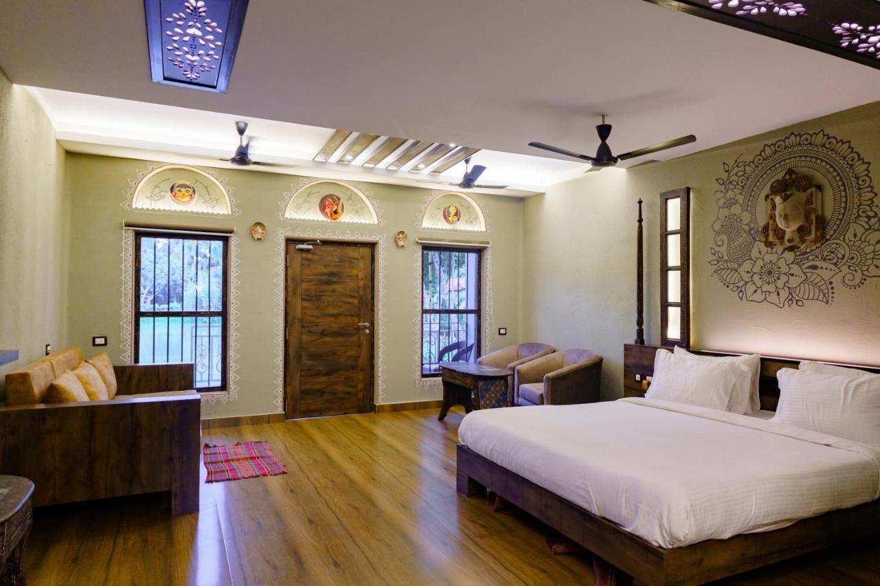 Breathing Earth - Rooms And Pool Kolkata Exterior photo