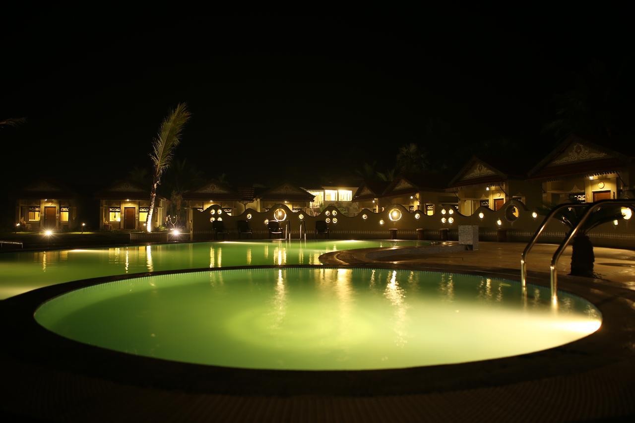 Breathing Earth - Rooms And Pool Kolkata Exterior photo