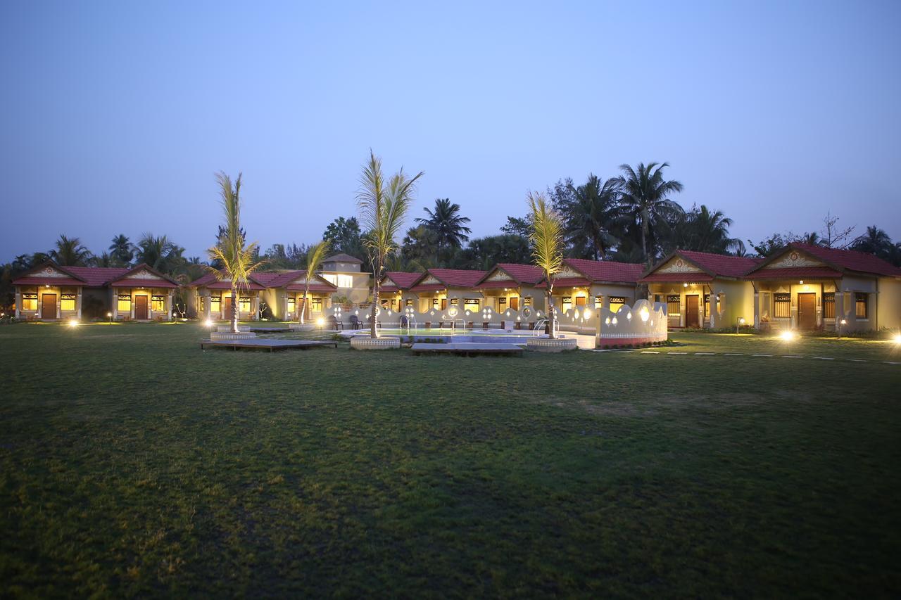Breathing Earth - Rooms And Pool Kolkata Exterior photo