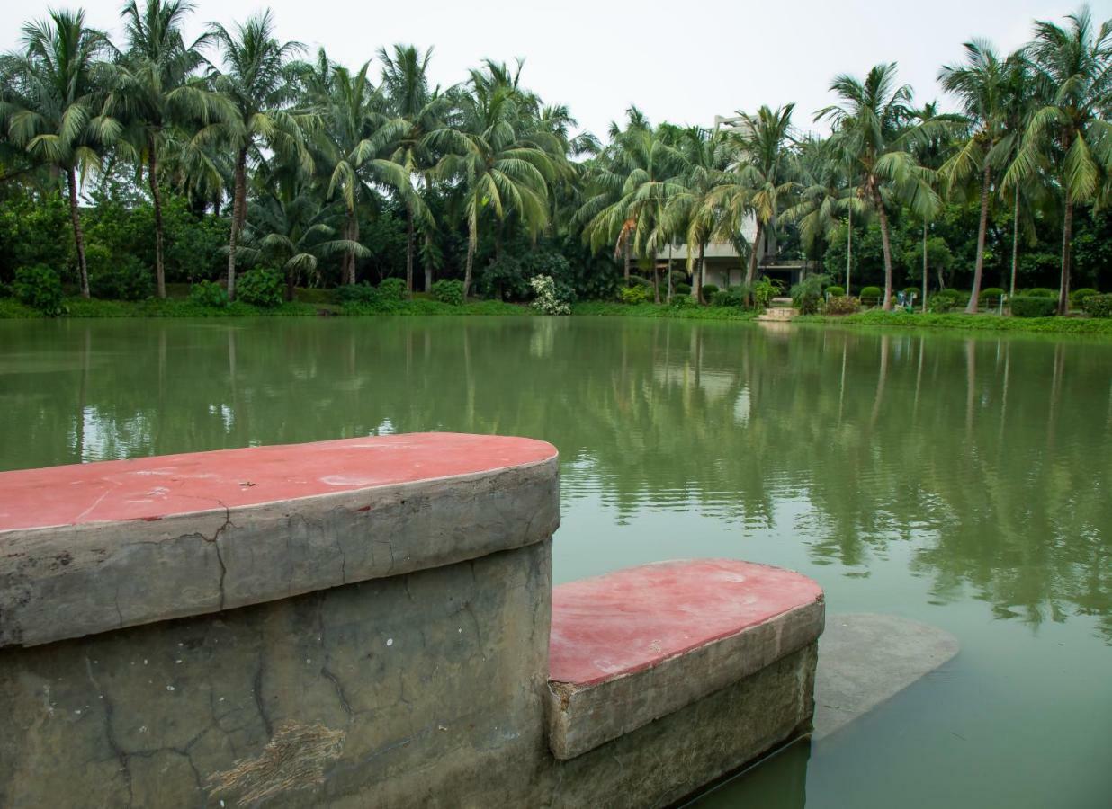 Breathing Earth - Rooms And Pool Kolkata Exterior photo
